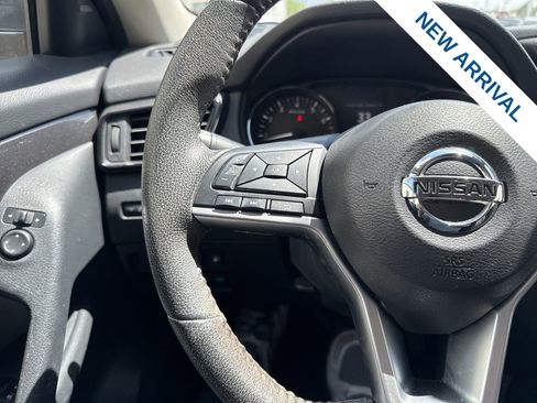 Used 2020 Nissan Rogue SV AWD/4WD image 21