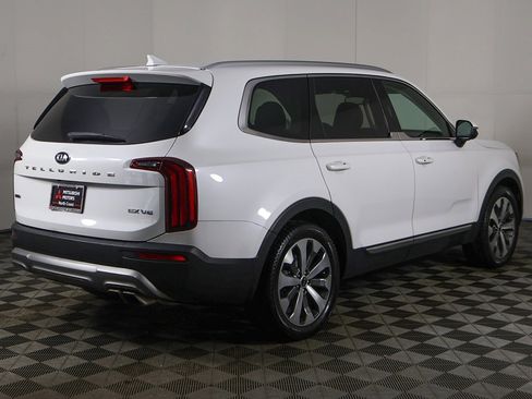 Used 2020 Kia Telluride EX w/ EX Premium Package image 14