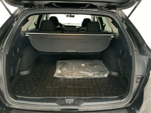 Used 2022 Subaru Outback Premium w/ Popular Package #1 image 8