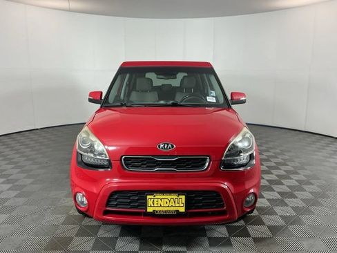 Used 2012 Kia Soul ! FWD image 2