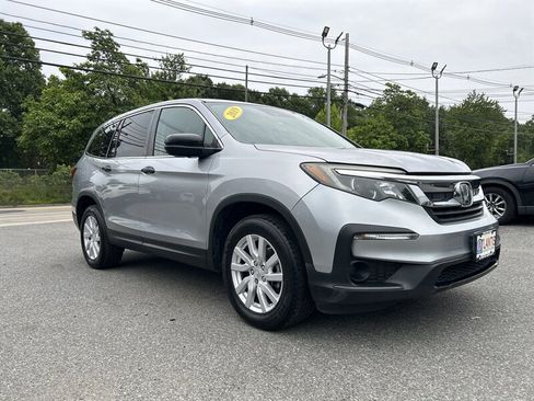 Used 2019 Honda Pilot LX image 3