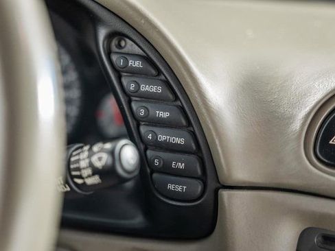 Used 2004 Chevrolet Corvette Convertible w/ Preferred Equipment Group image 25