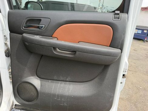 Used 2007 Chevrolet Avalanche LT w/ LT Preferred Equipment Group image 16