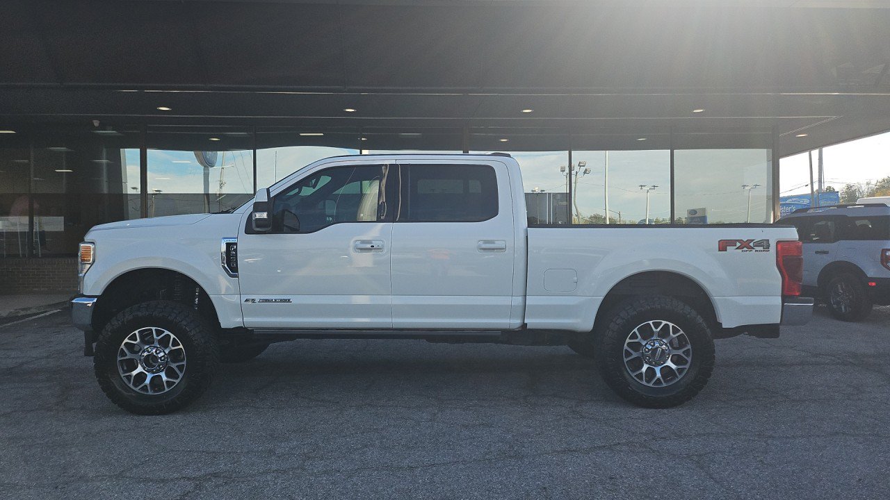 Used 2022 Ford F250 Lariat w/ Lariat Ultimate Package AWD/4WD image 2