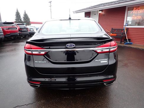Used 2017 Ford Fusion Platinum image 5