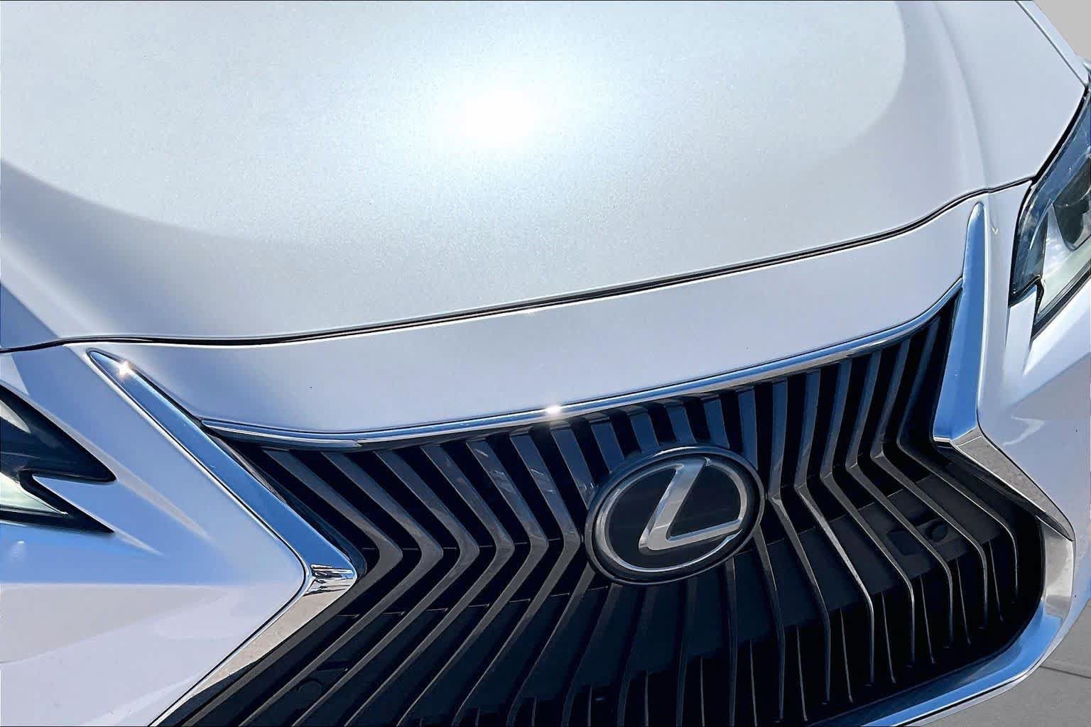 Used 2019 Lexus ES 350 w/ Premium Package FWD image 29