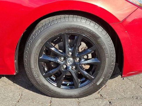 Used 2016 MAZDA MAZDA3 i Sport w/ Preferred Equipment Package image 11