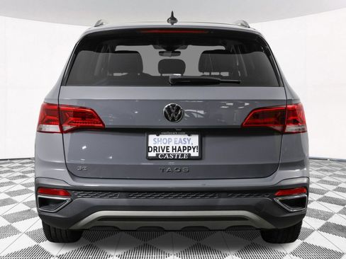 Used 2023 Volkswagen Taos SE FWD image 16