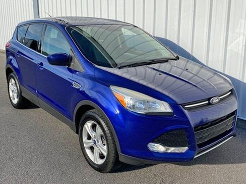 Used 2016 Ford Escape SE image 3