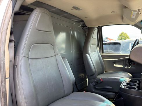 Used 2020 Chevrolet Express 2500 w/ Driver Convenience Package RWD image 12