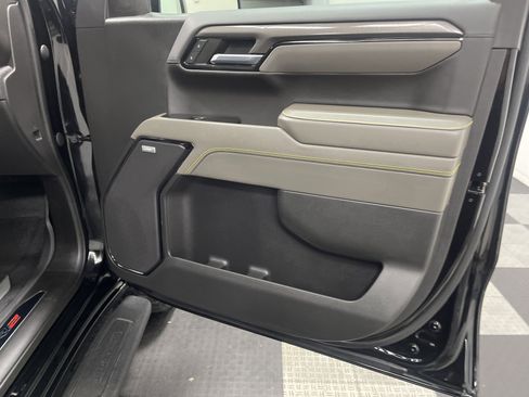 Used 2023 Chevrolet Silverado 1500 ZR2 w/ Technology Package image 23