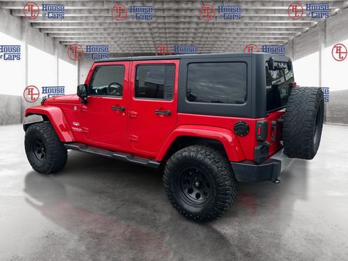 Used 2012 Jeep Wrangler Unlimited Sahara w/ Connectivity Group AWD/4WD image 7