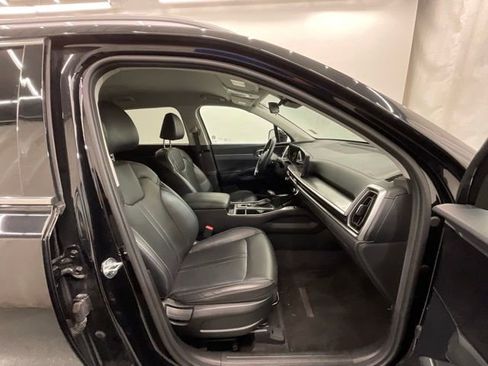 Used 2024 Kia Sorento S AWD/4WD image 23