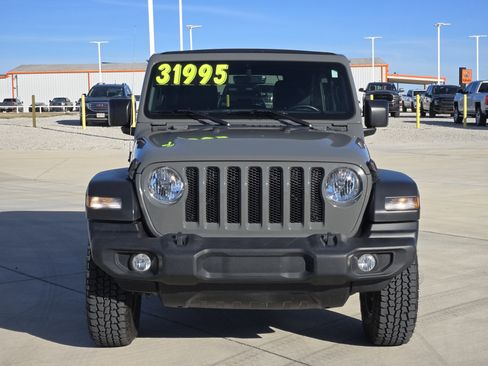Used 2022 Jeep Wrangler Unlimited Sport w/ Sun And Sound Package image 3