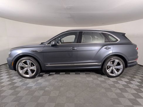 Used 2022 Bentley Bentayga AWD/4WD image 2