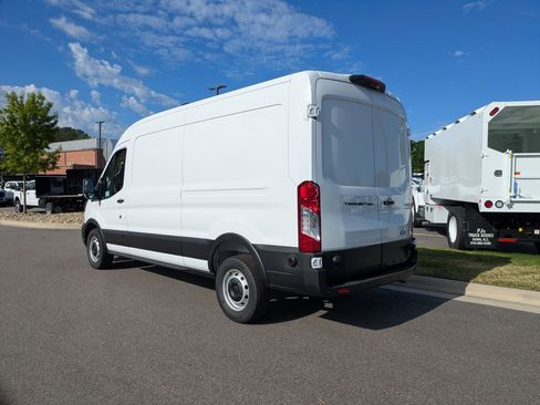 New 2026 Ford Transit 250 148 Medium Roof RWD image 6