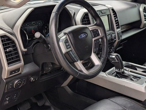 Used 2018 Ford F150 Lariat image 41
