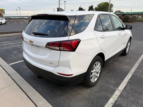 Used 2024 Chevrolet Equinox LS w/ LS Convenience Package AWD/4WD image 9