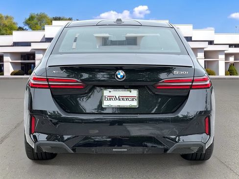 Used 2026 BMW 530i xDrive w/ Executive Package AWD/4WD image 6
