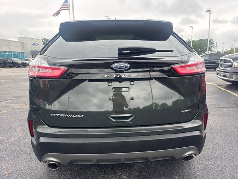 Used 2024 Ford Edge Titanium w/ Equipment Group 301A AWD/4WD image 8