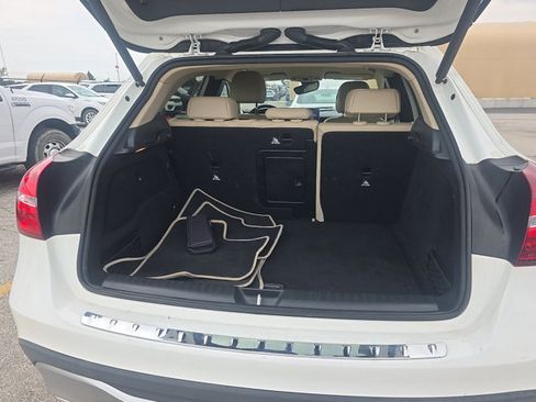 Used 2019 Mercedes-Benz GLA 250 w/ Convenience Package image 5