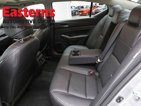 Used 2023 Nissan Altima 2.5 SL FWD image 21