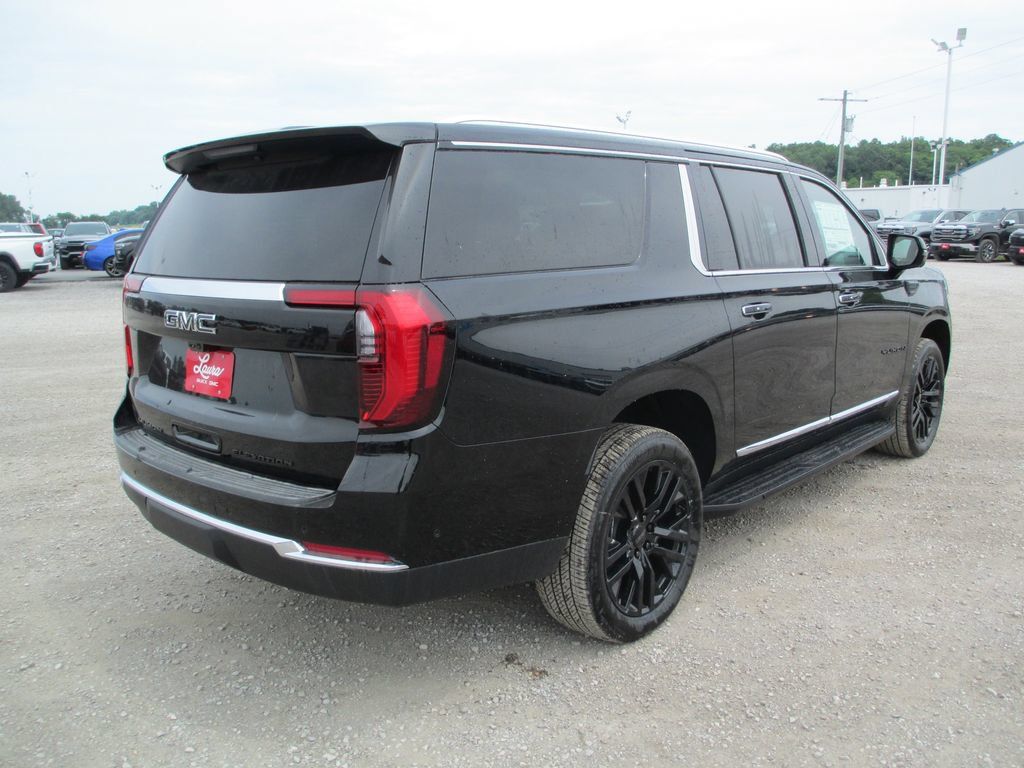 New 2026 GMC Yukon XL Elevation w/ Elevation Premium Package AWD/4WD image 4