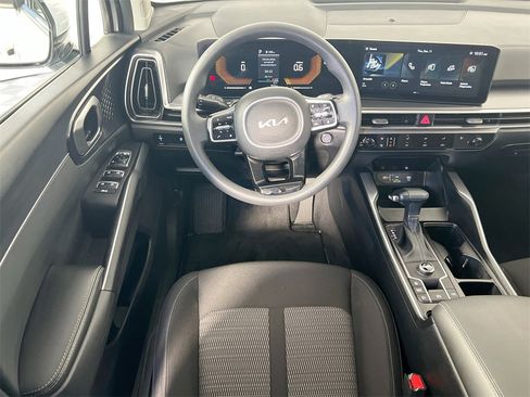 Certified 2024 Kia Sorento LX image 20