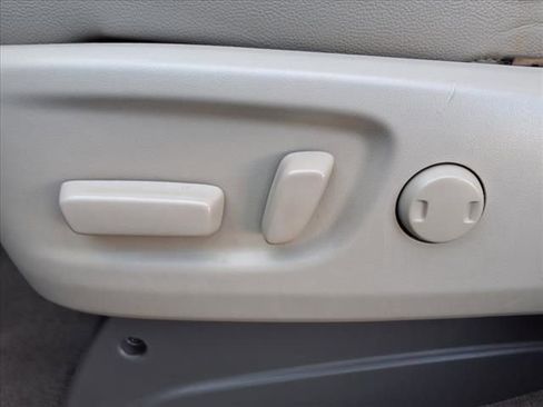 Used 2018 Toyota Sienna XLE w/ XLE Navigation Package image 14