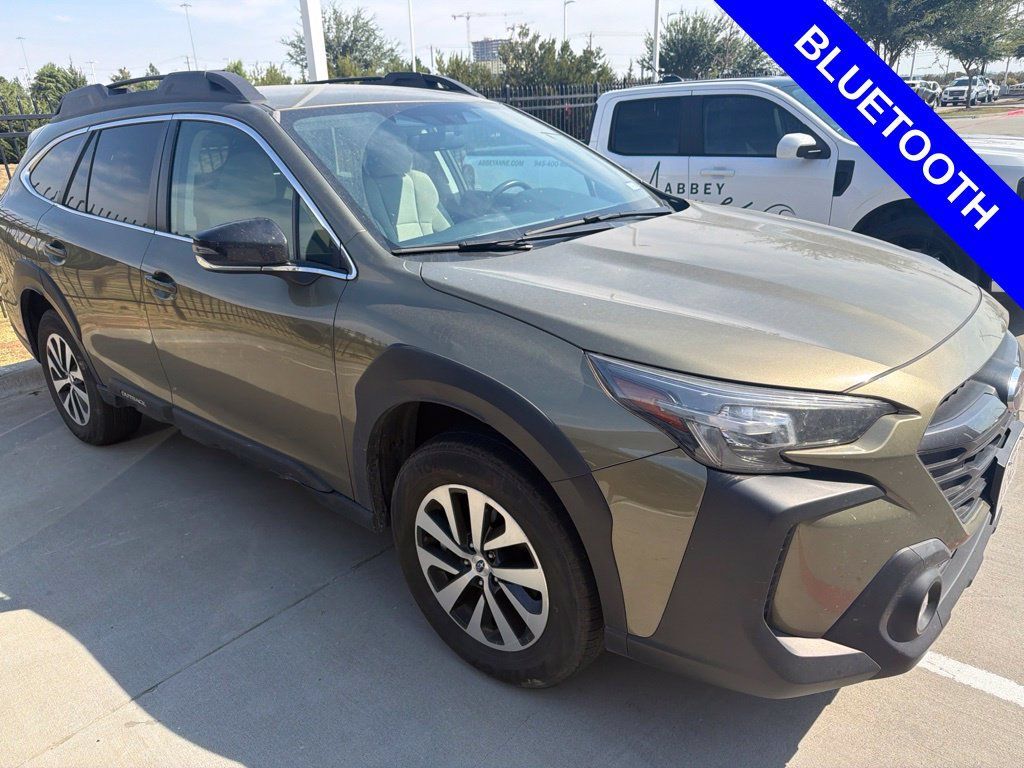 Used 2024 Subaru Outback Premium AWD/4WD image 8