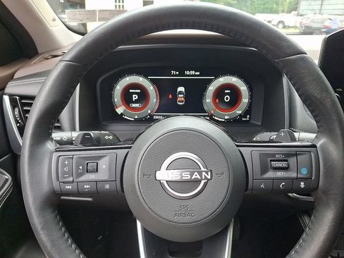 Used 2023 Nissan Rogue Platinum w/ Platinum Premium Package AWD/4WD image 21