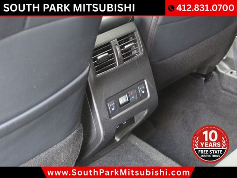 Used 2025 Mitsubishi Outlander SEL image 16