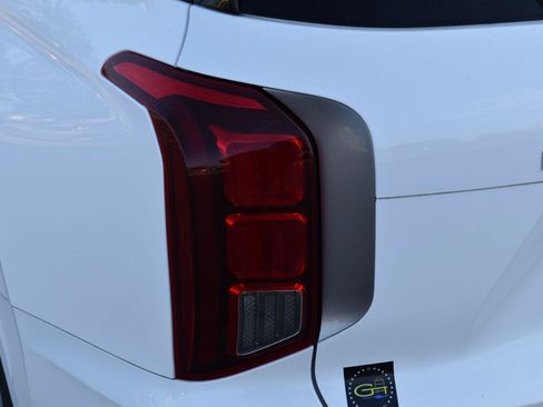 Used 2021 Hyundai Palisade Limited FWD image 7