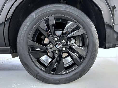 Certified 2024 Buick Encore GX Sport Touring AWD/4WD image 23