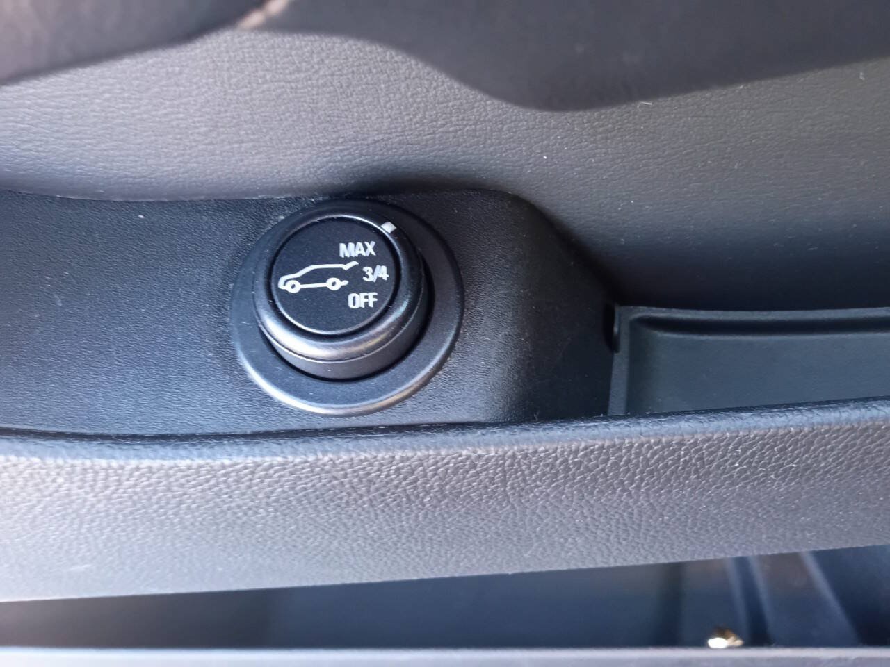 Used 2015 Cadillac SRX Performance AWD/4WD image 17