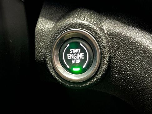 Used 2021 Chevrolet TrailBlazer ACTIV w/ Sun and Liftgate Package image 14