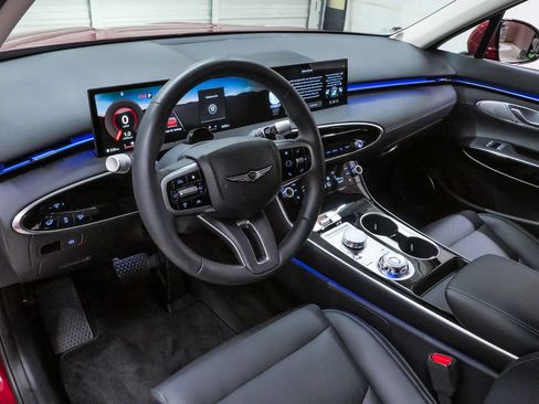 Certified 2026 Genesis GV70 2.5T AWD/4WD image 2