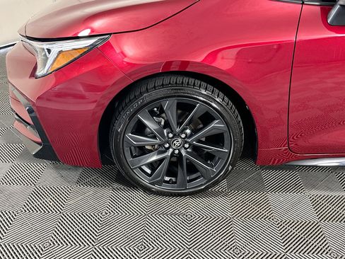 Used 2025 Toyota Corolla SE FWD image 11