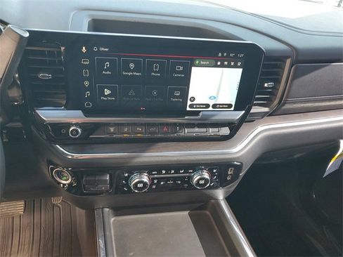 Used 2024 GMC Sierra 2500 SLT w/ SLT Premium Package image 14