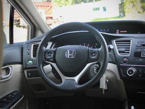 Used 2014 Honda Civic LX image 13