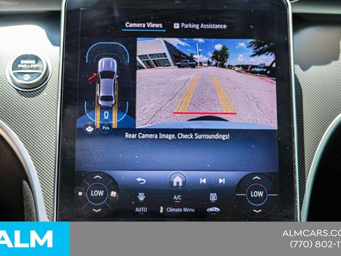 Used 2025 Mercedes-Benz C 300 Sedan image 28