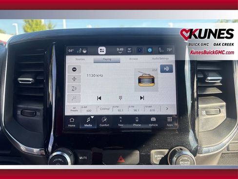 Used 2024 RAM 1500 Laramie image 19