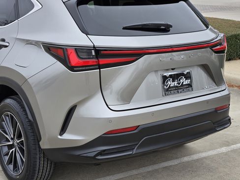 Used 2025 Lexus NX 250 FWD w/ Premium Package image 16