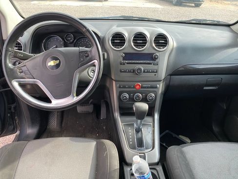 Used 2013 Chevrolet Captiva Sport LS FWD image 9