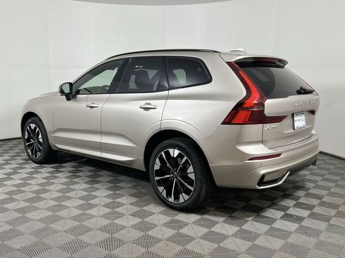 Used 2026 Volvo XC60 B5 Plus w/ Protection Package Premier AWD/4WD image 8
