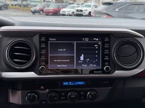 Used 2022 Toyota Tacoma SR5 image 13