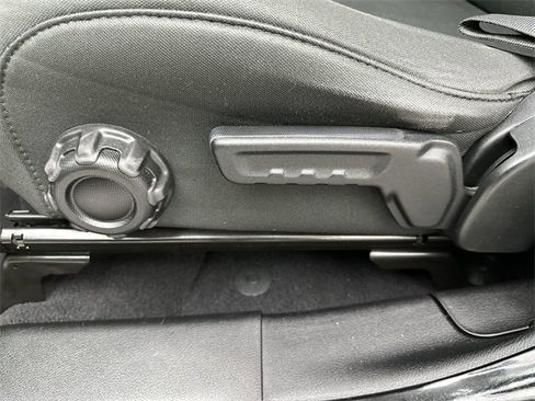 Used 2020 Jeep Wrangler Unlimited Sport image 12