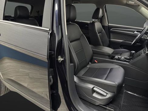 Used 2023 Volkswagen Atlas SE image 28