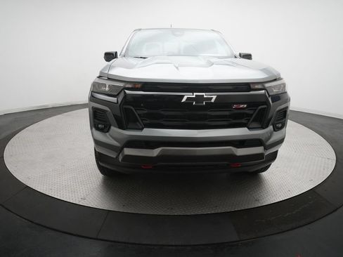Used 2024 Chevrolet Colorado Z71 w/ Z71 Convenience Package 2 AWD/4WD image 11