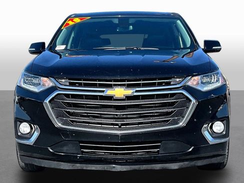Used 2018 Chevrolet Traverse Premier FWD image 3